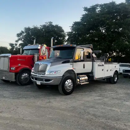 Anthony's Towing & transportation